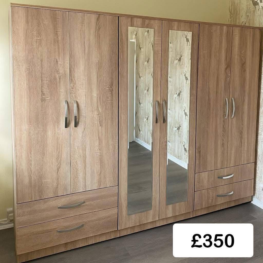Modern Light Oak 4-Door Wardrobe with Mirror & Drawers